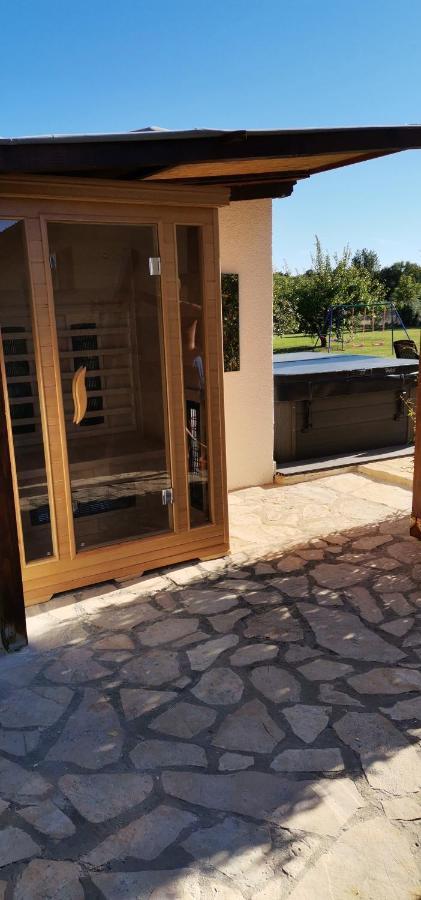 Casa Valeluna Ровин Екстериор снимка